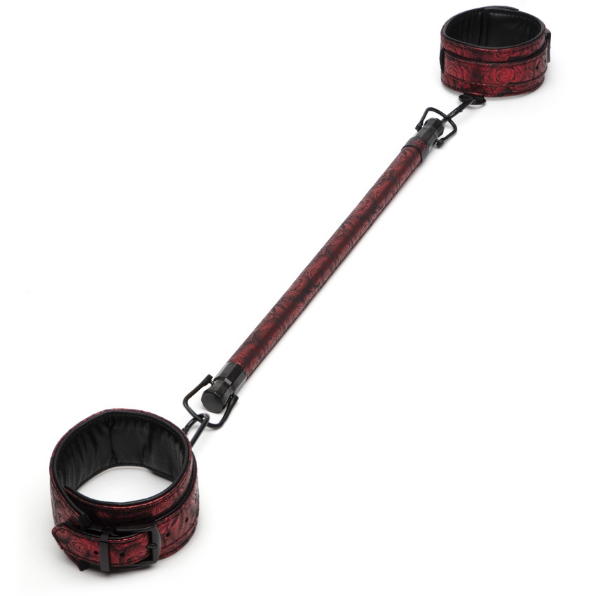 FSOG_Sweet Anticipation_SPREADER BAR WITH CUFFS_productimage_00