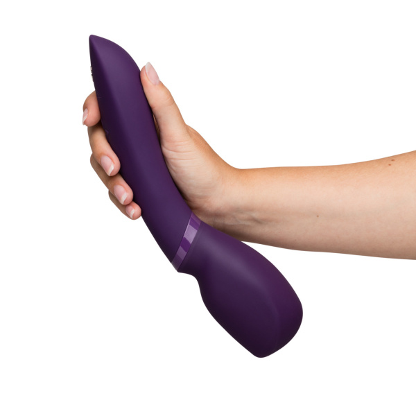 We-Vibe Wand 2 Hand Shoot 2