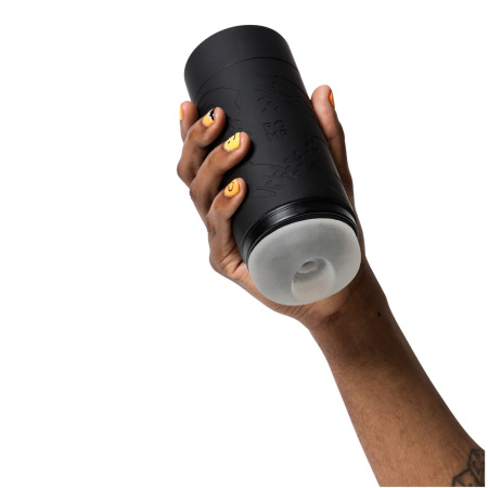 ROMP-Dash-Capless_Hand shot-TIF_No background