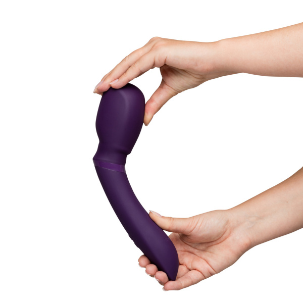 We-Vibe Wand 2 Hand Shoot 3