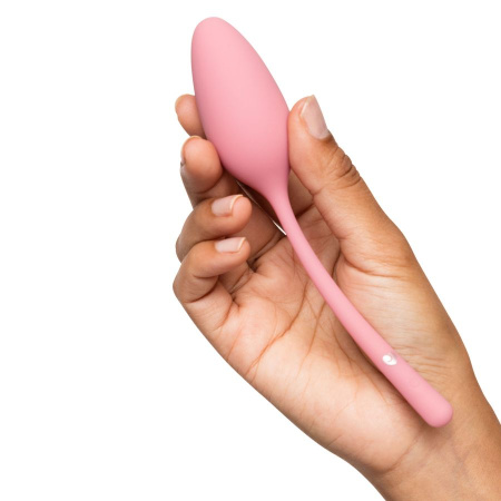 Lovehoney mon ami Vibrating Love Egg_Product image_Transparent background_85910-00_result